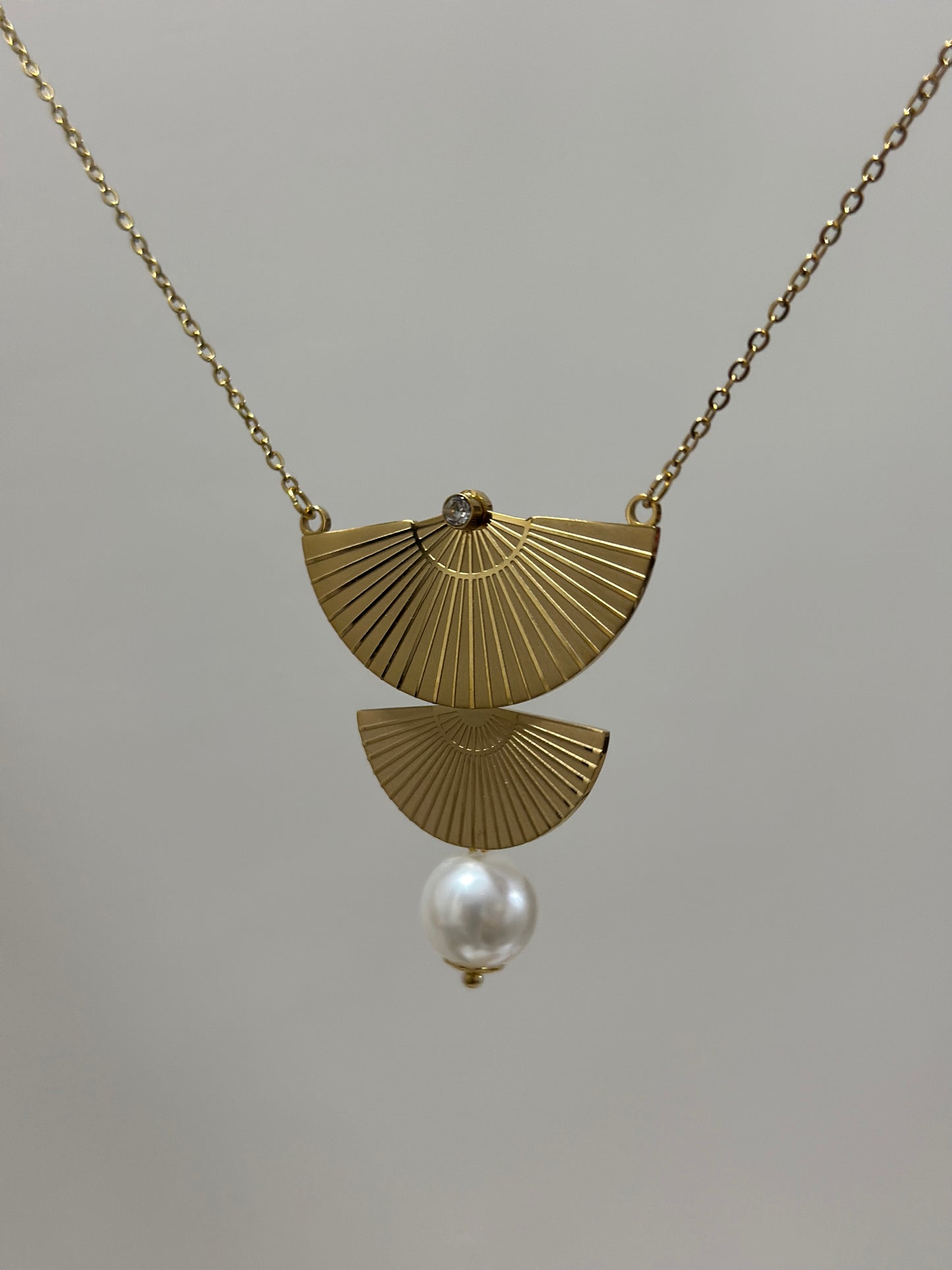 Temple Pearl Necklace | 18K Gold Plated