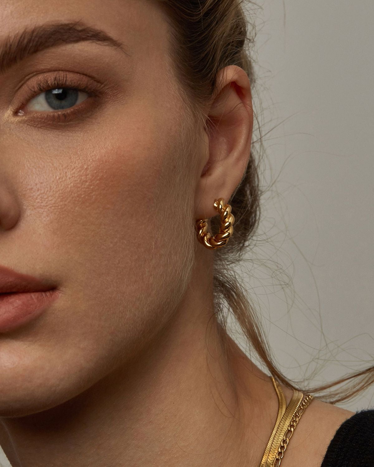 Swirl Twisty Hoop | Women Earrings | Gold Plated Premium Jewelry