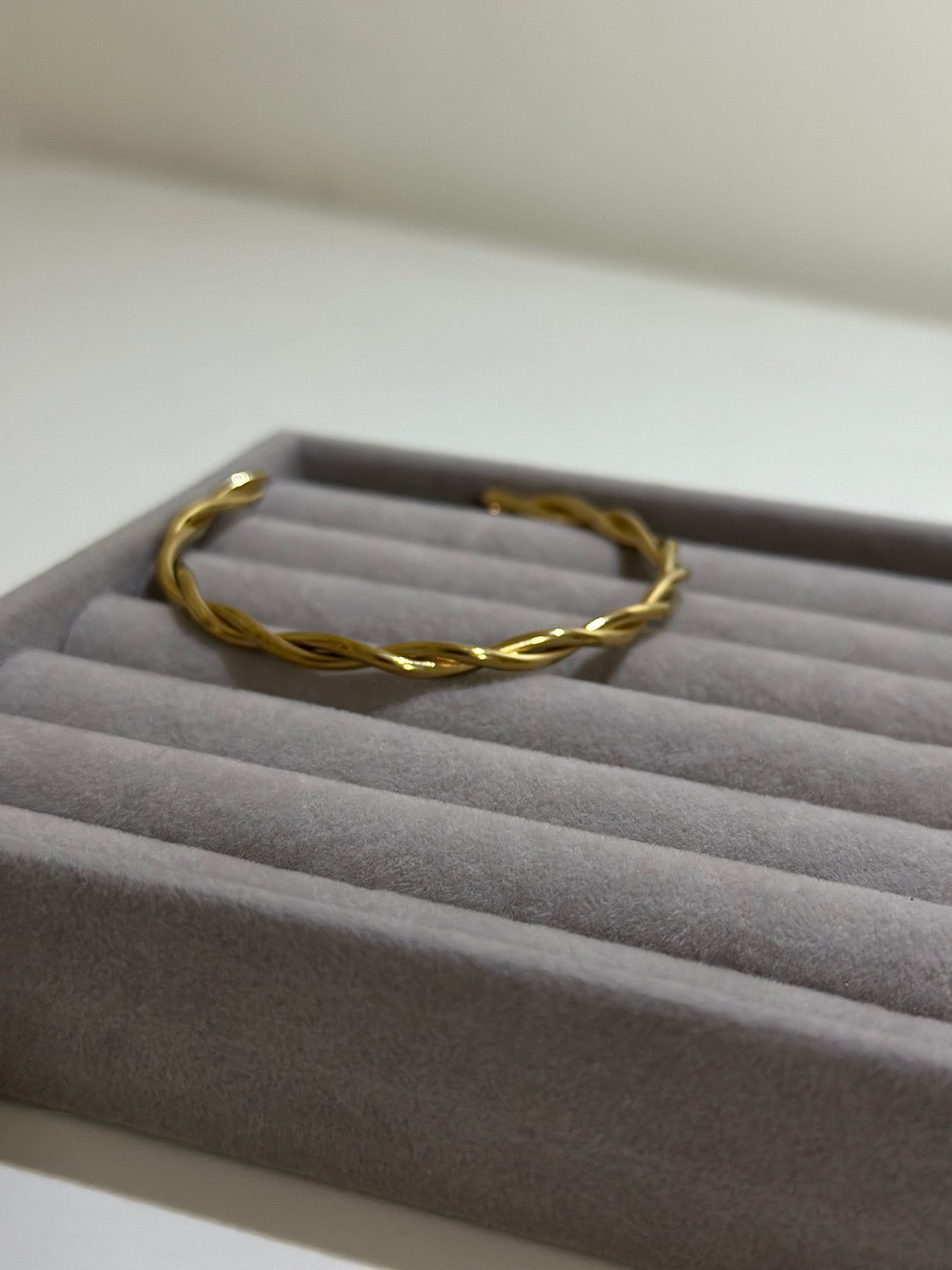 Crissy Bracelet | 18K Gold Plated Bracelet | Water-Resistant Bracelet | Anti Tarnish Bracelet | 316L Stainless Steel Bracelet