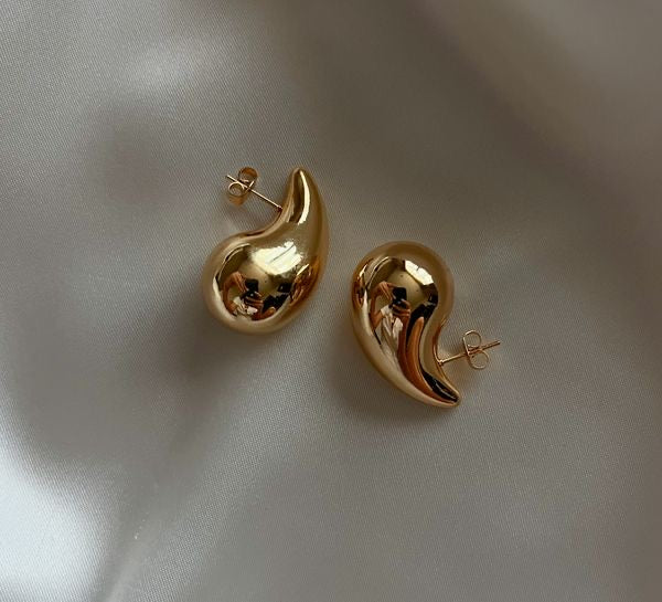 Tear Drop Earrings | 18K Gold Plated | Anti Tarnish | 316L Stainless Steel | Water-Resistant Earrings