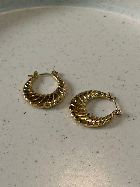 French Hoops | 18K Gold Plated | Anti Tarnish | 316L Stainless Steel | Water-Resistant Earrings | Premium Jewelry