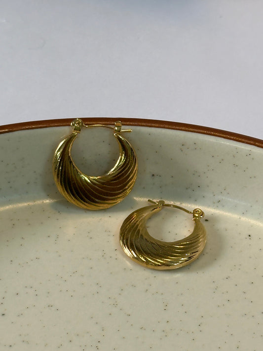 Luna Hoops | 18K Gold Plated | Anti Tarnish | 316L Stainless Steel | Water-Resistant Earrings