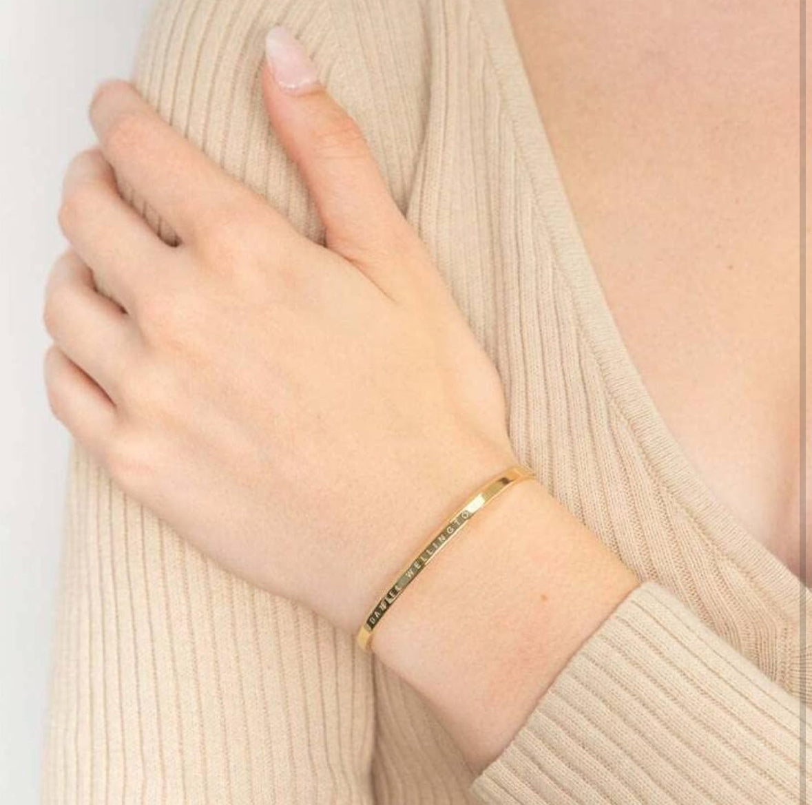 Divine Bracelet | 18K Gold Plated Bracelet | Water-Resistant Bracelet | Anti Tarnish Bracelet | 316L Stainless Steel Bracelet